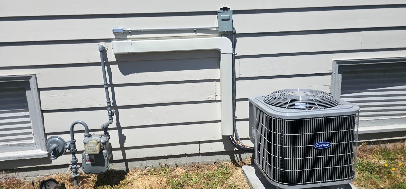 Dedicated circuit and outdoor disconnect wired for an AC condenser unit in Vancouver, WA