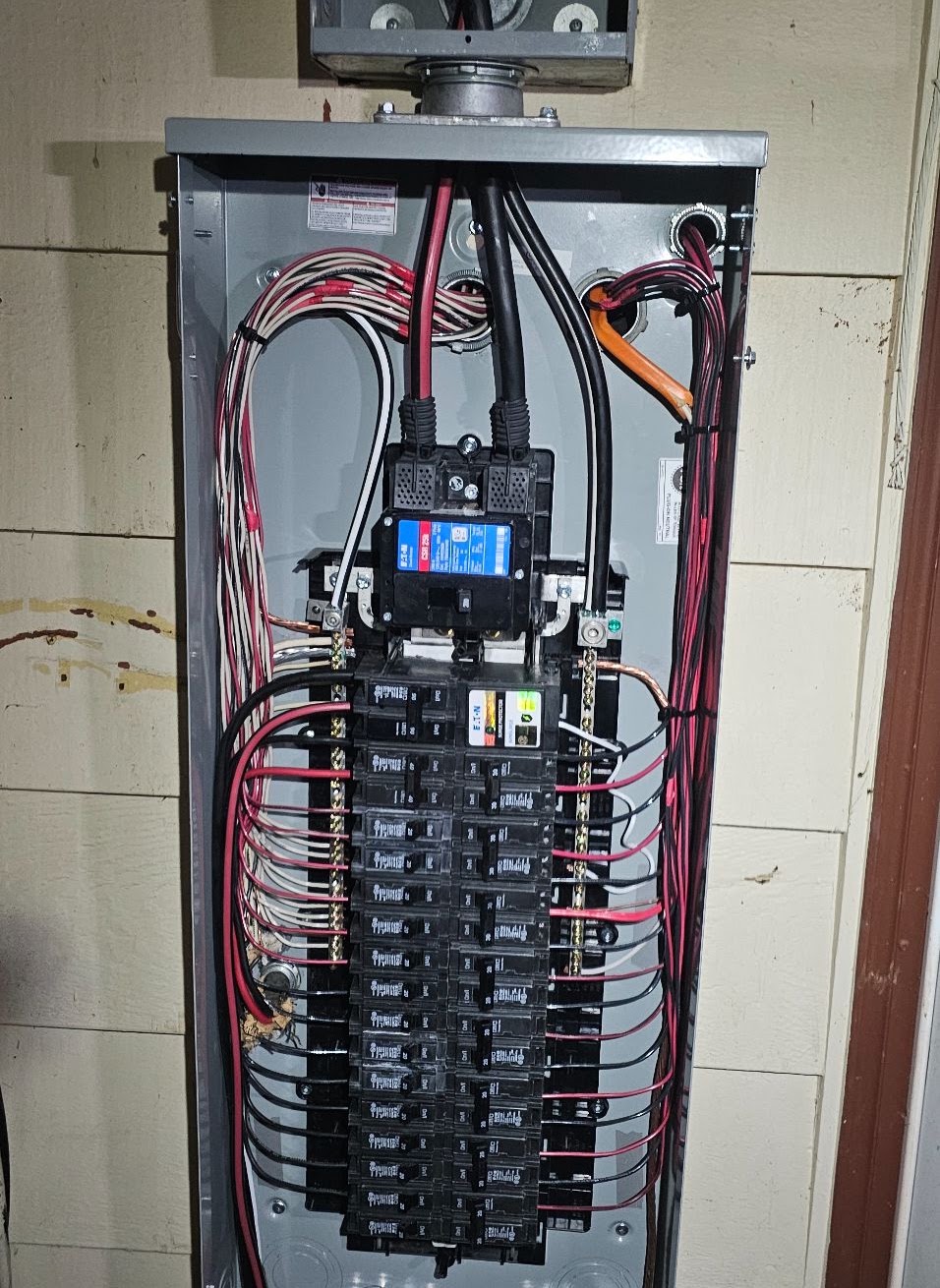 Completed 200-amp exterior panel upgrade with new breakers and surge protection in Vancouver, WA